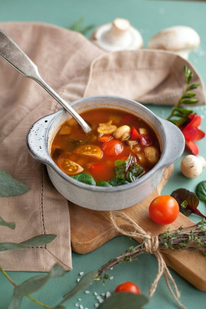 Vegetariškas troškinys Vegetariškas aitrusis troškinys su lęšiais ir ryžiais
